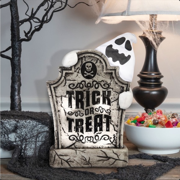 Ashland Halloween Animated Blowmold Gravestone with Ghost...